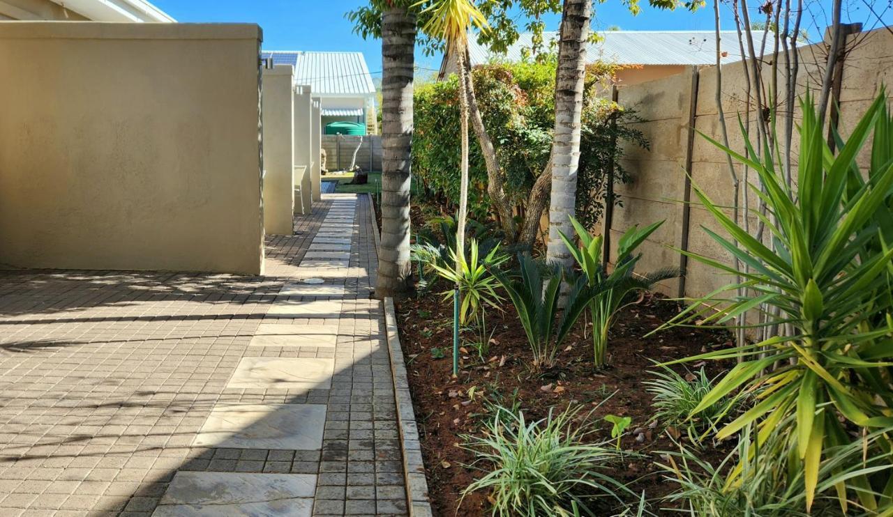Green Kalahari Guesthouse Upington Zewnętrze zdjęcie