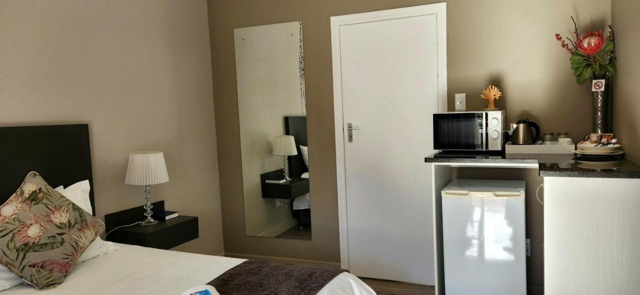 Green Kalahari Guesthouse Upington Zewnętrze zdjęcie