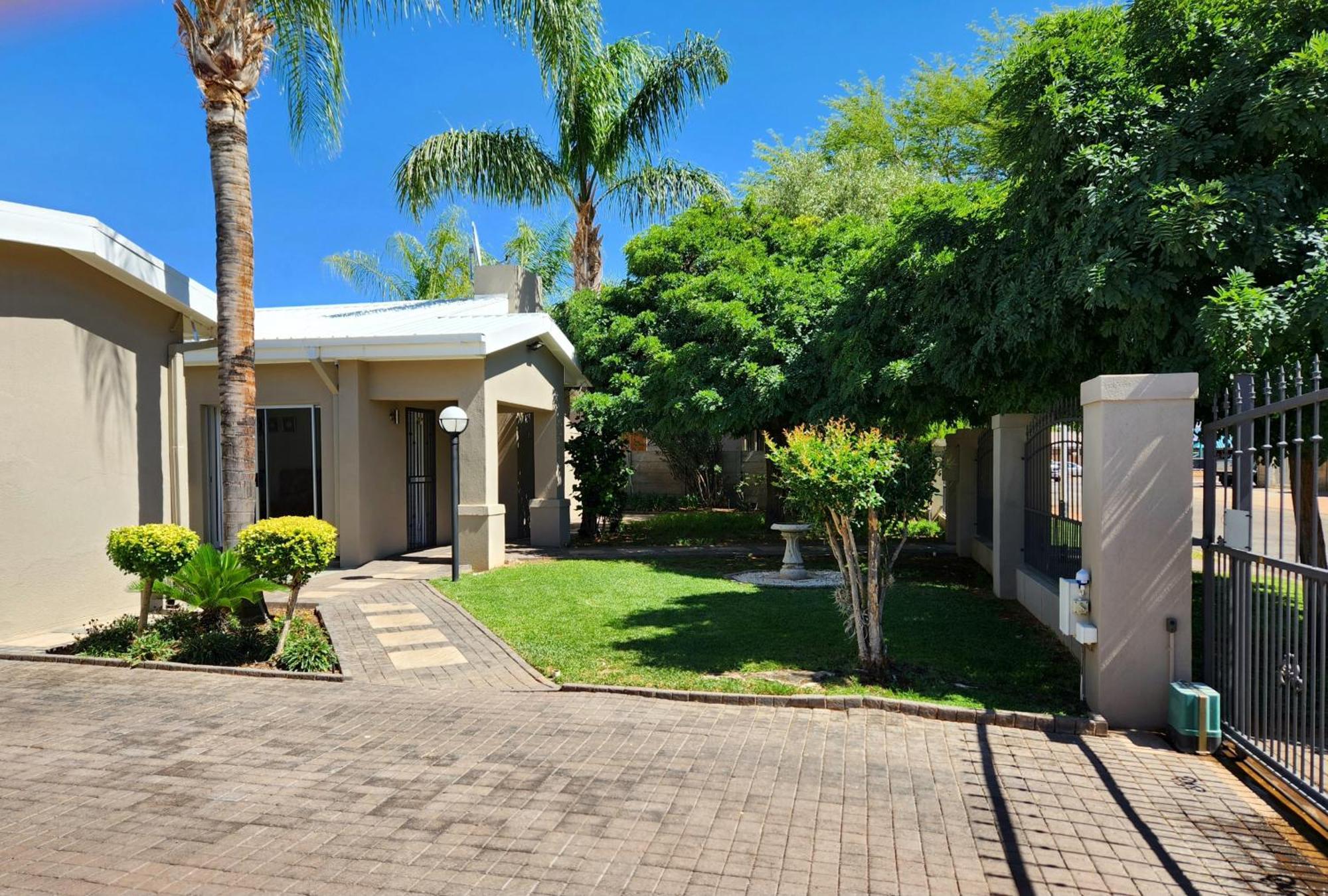 Green Kalahari Guesthouse Upington Zewnętrze zdjęcie